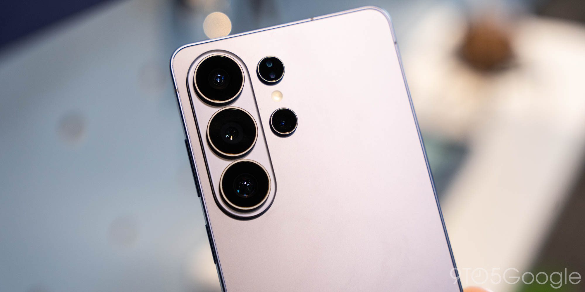 Samsung Galaxy S26 Ultra доставлен досрочно как минимум одному покупателю