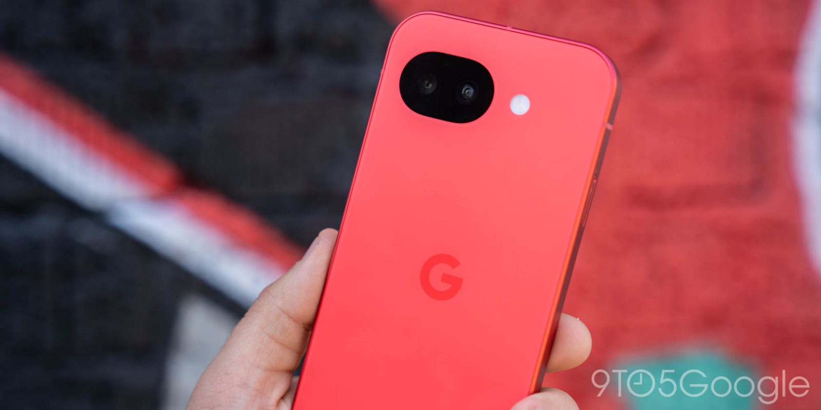 Google Pixel continues to grow as global smartphone shipments hit lowest point since 2013