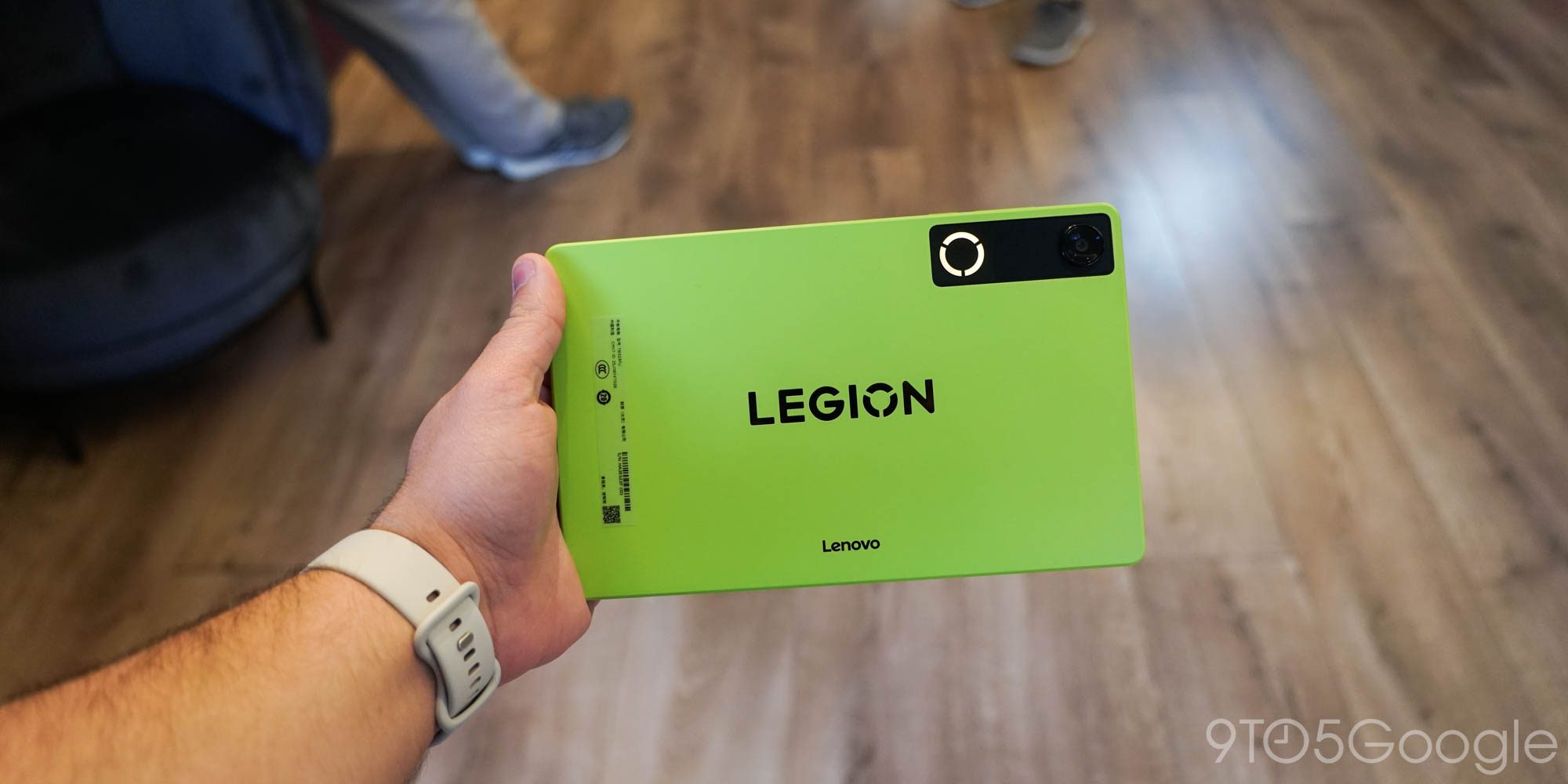 Новый планшет Lenovo Legion Tab с диагональю 8,8 дюйма стоит 849 долларов, оснащен аккумулятором на 9 000 мАч и представлен в новых цветах [Галерея]