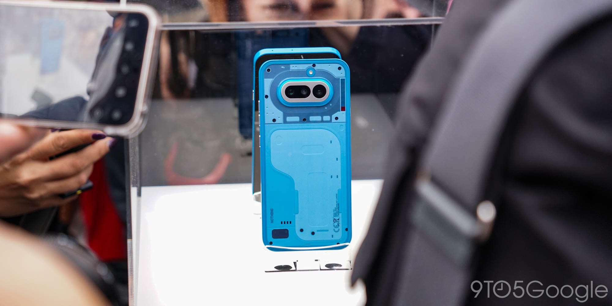 Nothing представила цвета Phone (4a), а Phone (4a) Pro остается загадкой [Галерея]