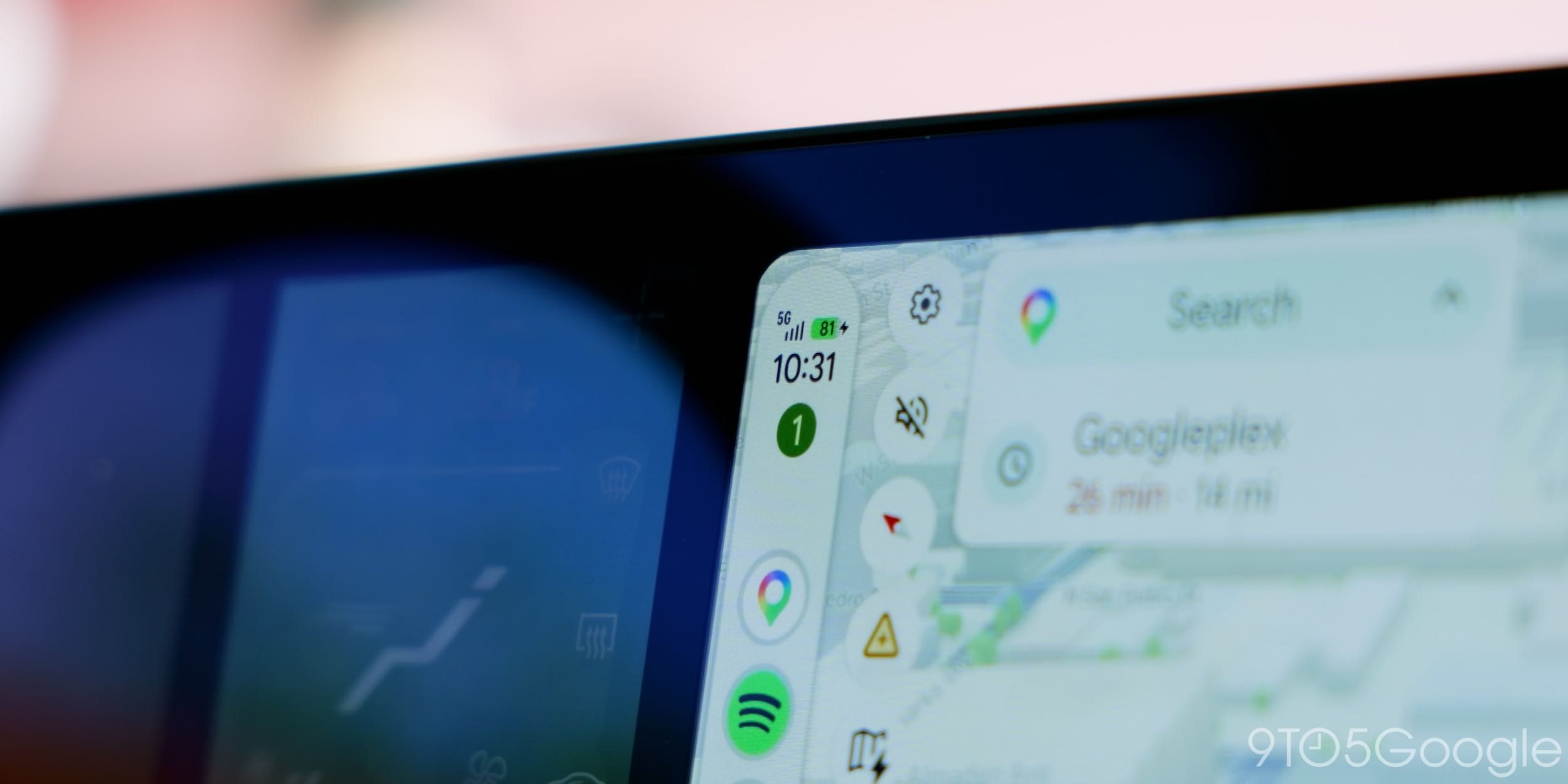 Google подтвердила, что исправление проблемы с отсутствующим значком сигнала в Android Auto уже распространяется