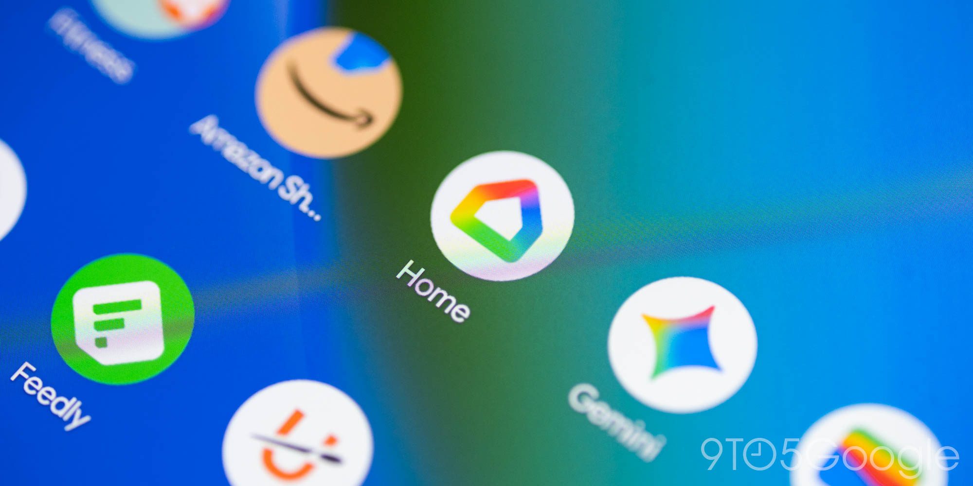 Google Home получает очередное крупное обновление: улучшения приложения, а также функций голосового управления и камер