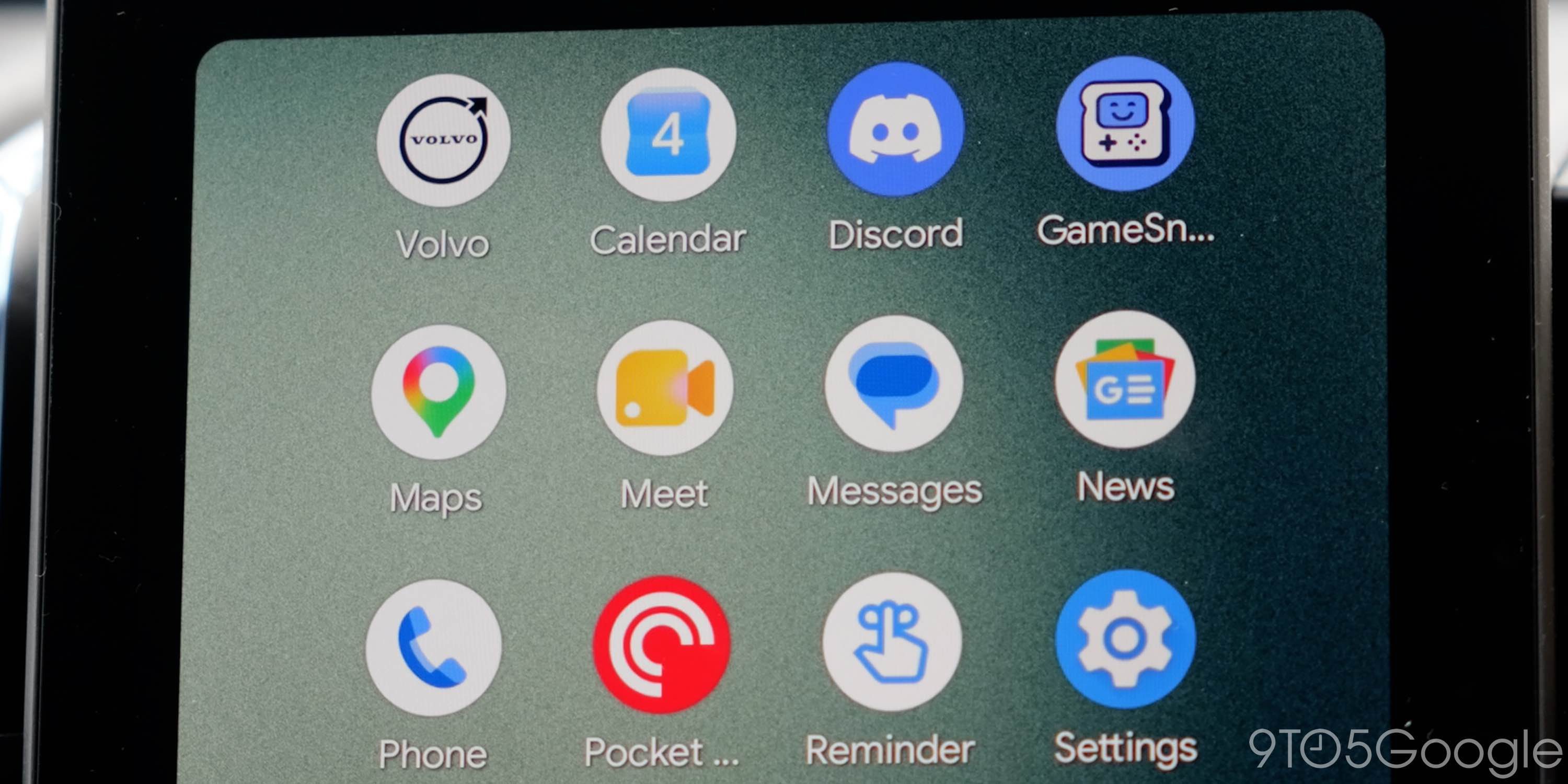 Приложение Facebook Messenger внезапно исчезло из Android Auto