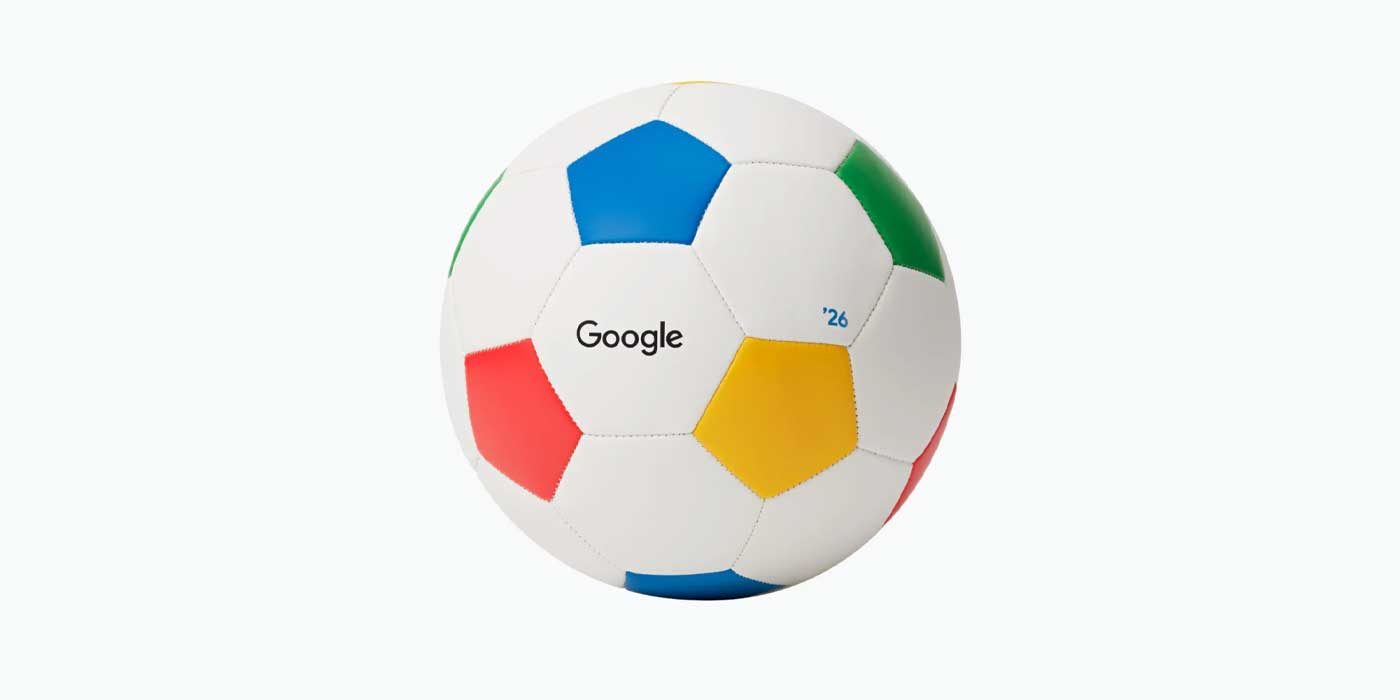 Google предлагает купить футбольный мяч как раз к финалу чемпионата мира