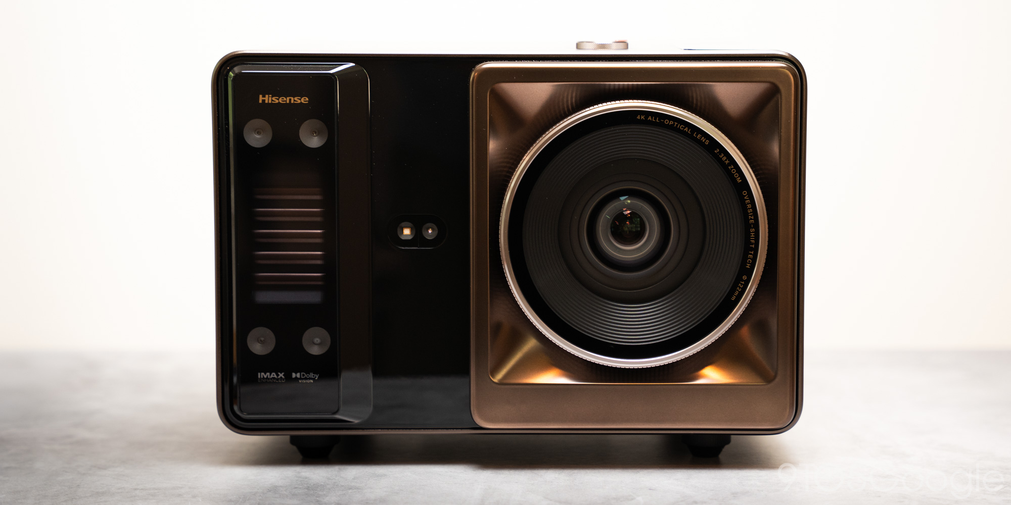 Hisense XR10 blends pure power with ‘just stick it anywhere’ energy