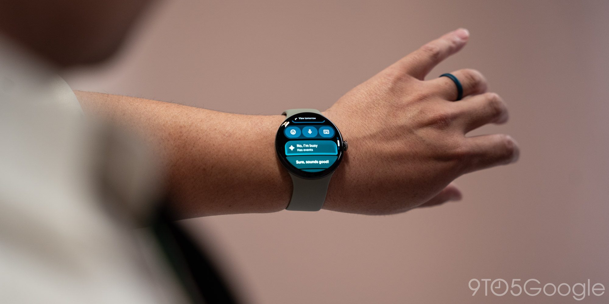 Pixel Watch 5 получает Gemini Intelligence, функцию At a Glance и многое другое