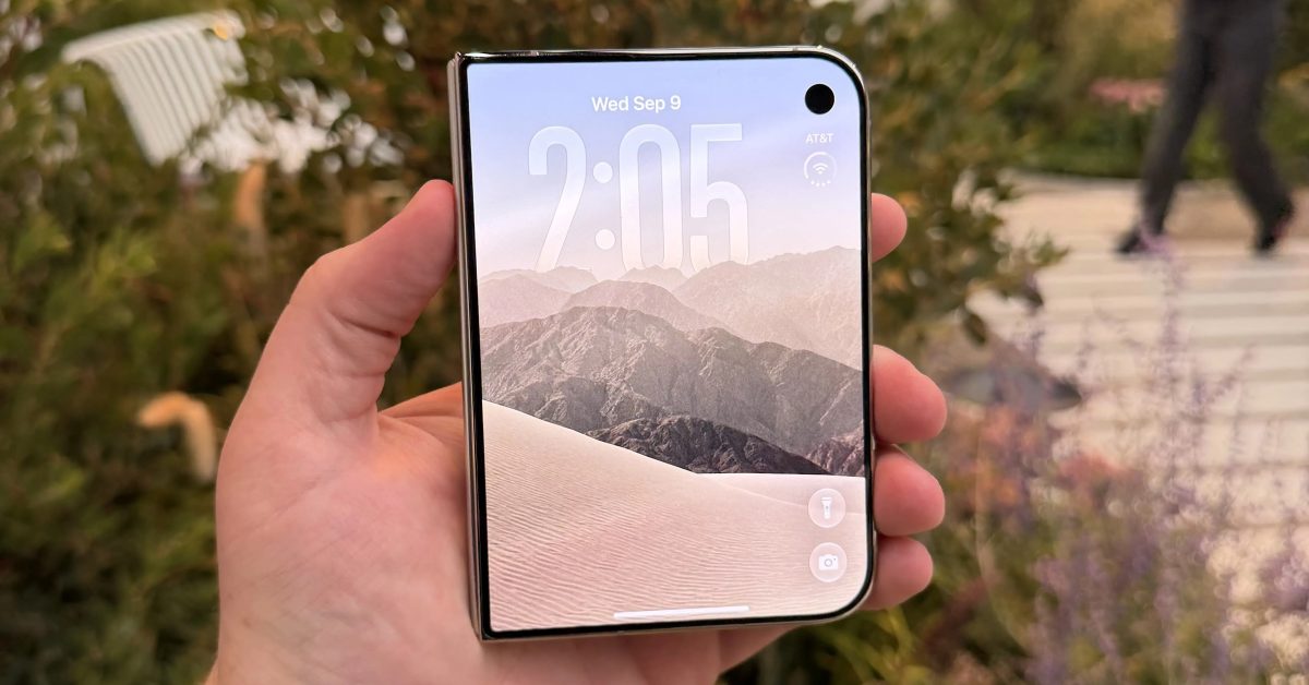 The iPhone Duo is actually a software story The iPhone Duo is actually a software story
