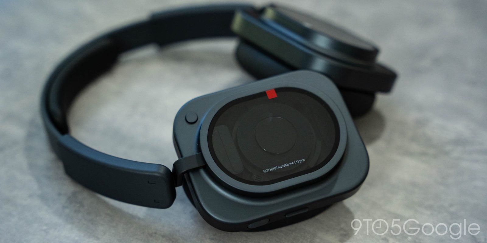 Nothing Headphone (1) Pro стоят 399 долларов и получили улучшенное аппаратное оснащение, ANC и обновлённое звучание