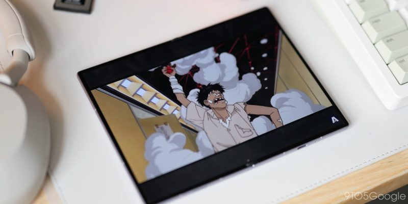 Akira movie on Z Fold 8