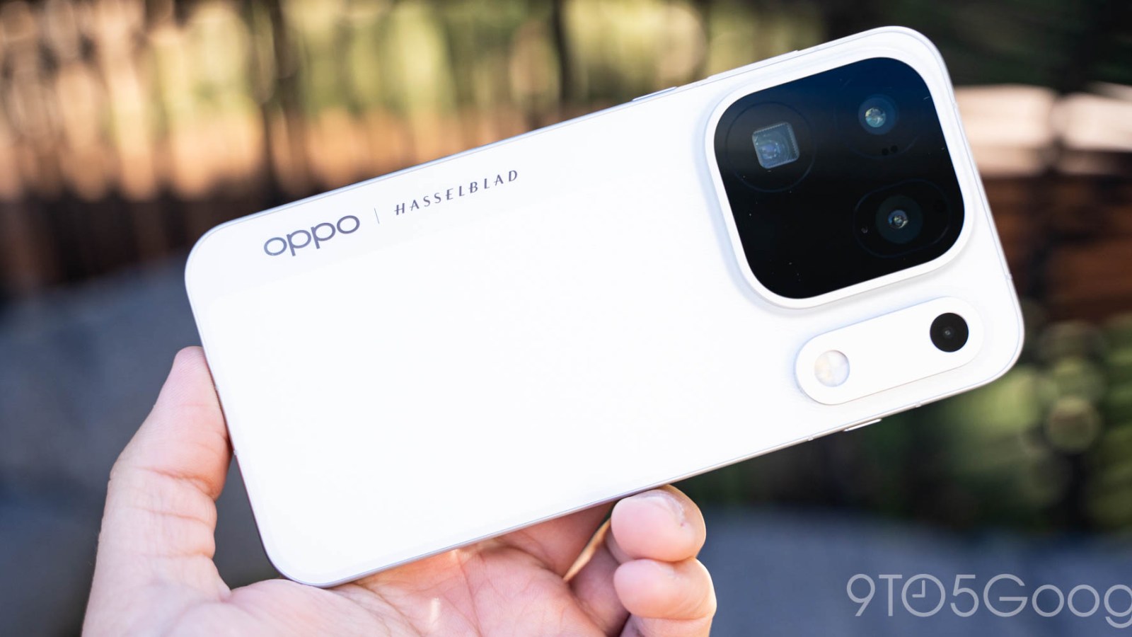 October 25 UK Phone Deals: Oppo Preorders and iPhone Duo Availability